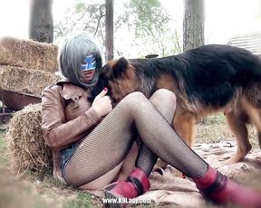 Зоо порно тёлки Ariel с собакой. K9lady bestiality porn